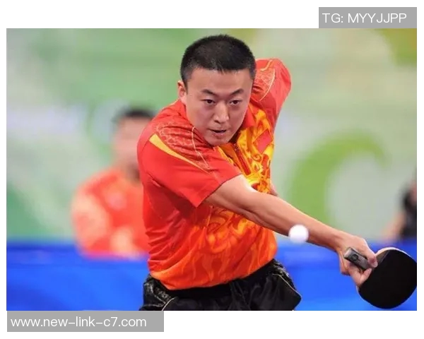 实况足球自动假动作技巧解析助你轻松掌控比赛节奏与对手心理 实况足球自动假动作技巧解析助你轻松掌控比赛节奏与对手心理